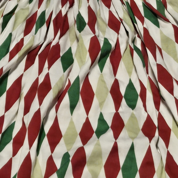 Pinup Girl Clothing - Christmas Velvet Harlequin print - Picture 5 of 8